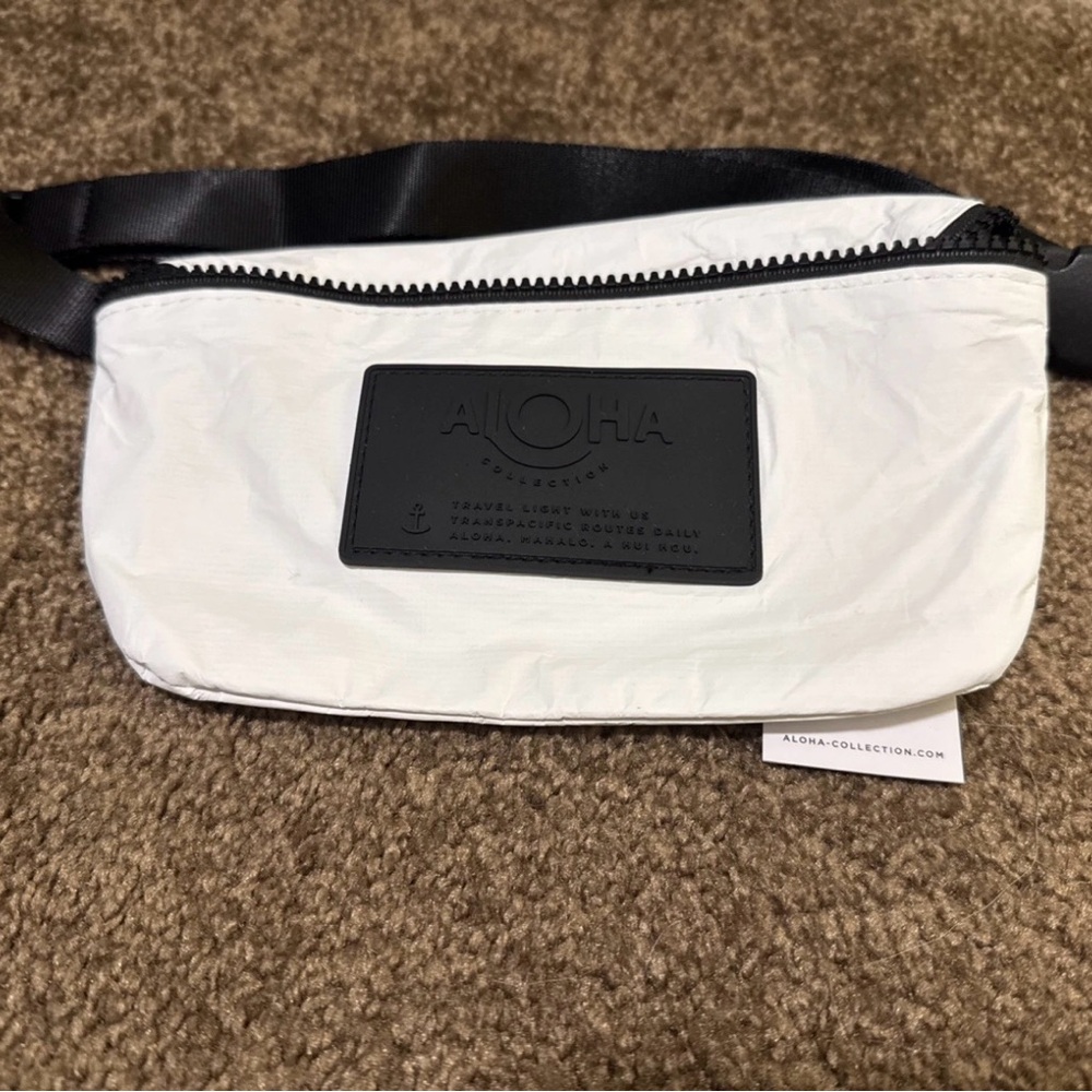 Aloha Collection White and Black Mini Hip Pack Belt Bag